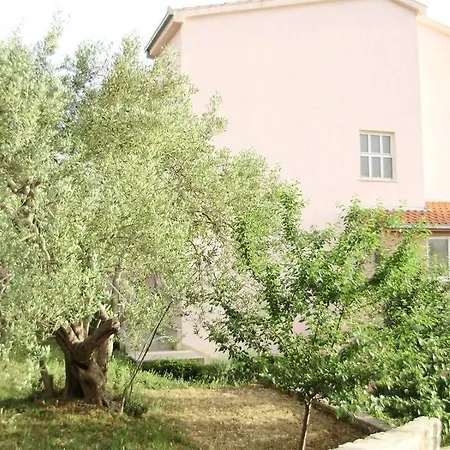 In Okrug Gornji With Balcony, Air Conditioning, Wifi, Dishwasher 5048-1 Trogir