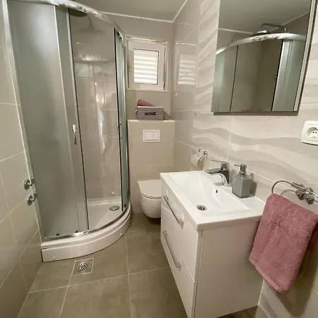 Apartmán In Okrug Gornji With Balcony, Air Conditioning, Wifi, Dishwasher 5048-1 Trogir