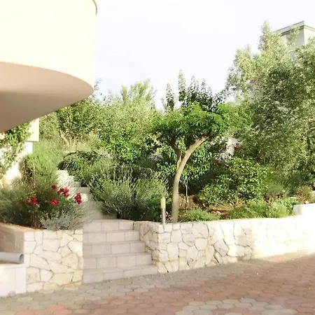 In Okrug Gornji With Balcony, Air Conditioning, Wifi, Dishwasher 5048-1 * Trogir